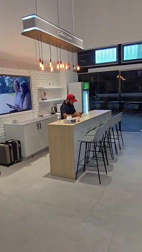 Al Araimi Boulevard - Video 14